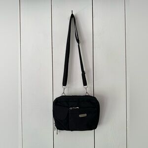 Baggallini Nylon Crossbody Bag Purse Organizer Adjustable Lightweight